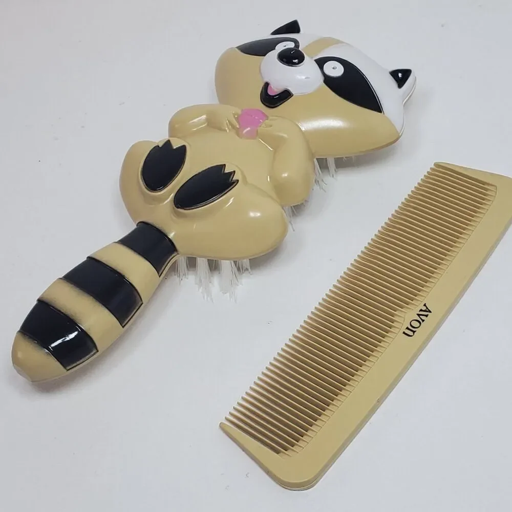 Vintage Avon 1970s Brush Comb Set Reggie Raccoon Collectible Vanity item